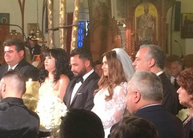 Σαντορίνη: Ο γάμος υπερπαραγωγή με τους εκλεκτούς καλεσμένους