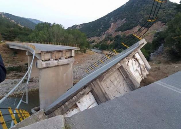 Απίστευτες εικόνες στην Ξάνθη! Κατέρρευσε γέφυρα στην παλιά εθνική! [pics]