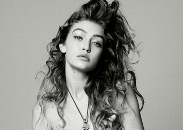 Gigi Hadid: Ποζάρει topless για το περιοδικό Love