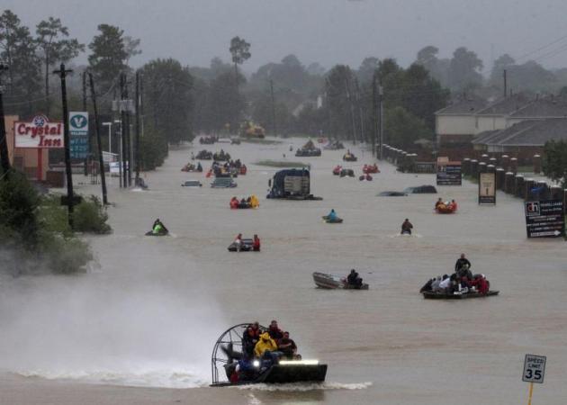 Τυφώνας Χάρβεϊ: Δωρεές εκατομμυρίων από την ξένη showbiz για τα θύματα του κυκλώνα [pics]