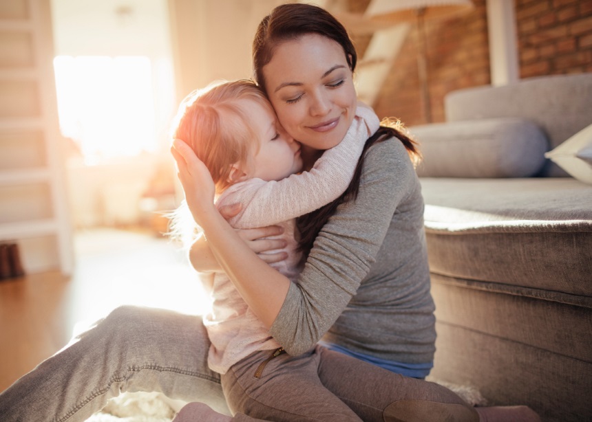 Hygge: Πώς να διατηρήσεις “ζωντανή” την οικογενειακή θαλπωρή στο σπίτι