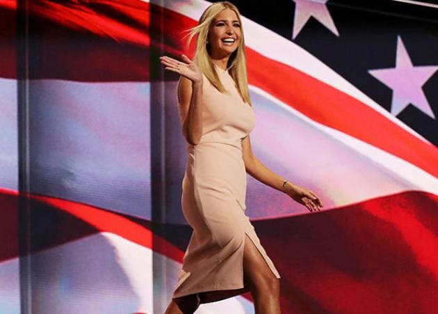 Ivanka Trump: Ποζάρει με το νεογέννητο ανιψιό της!