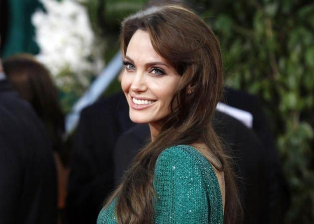 Angelina Jolie: Βρίσκεται στην Ελλάδα με χολιγουντιανό σταρ; [pics]