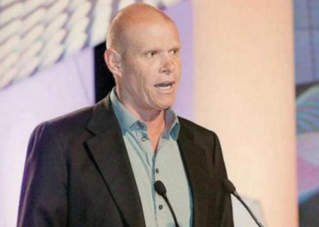 «Πικράθηκα όταν ο Τζώνη Καλημέρης μου είπε ότι διακόπτουμε τη συνεργασία μας…»