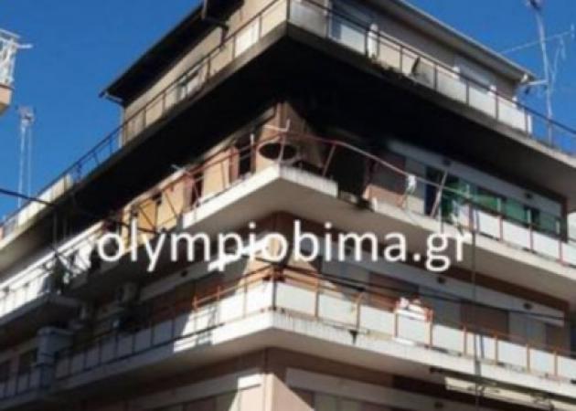 Κατερίνη: Οι εικόνες της τραγωδίας – Νεκρός άντρας από φωτιά και έκρηξη στο διαμέρισμα που έμενε [pics, vid]