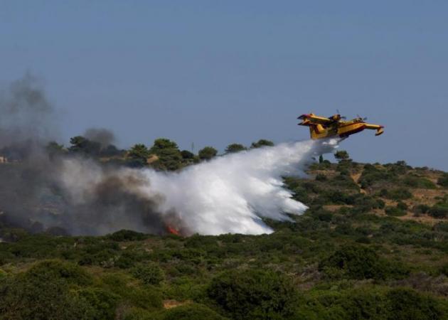 Φωτιά στα Κύθηρα: Ενισχύσεις από όλη την Ελλάδα – Κάηκαν 15.000 στρέμματα