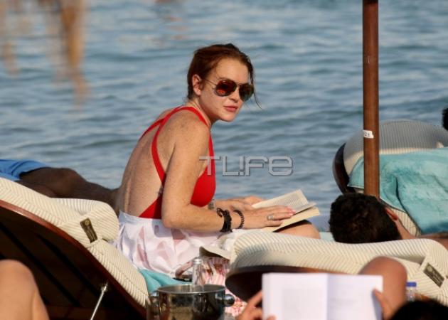 Lindsay Lohan: Η dolce vita στη Μύκονο και η νέα της εμμονή! [pics]