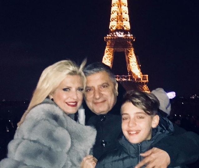 Μαρίνα Πατούλη: Απόδραση στο Παρίσι με τον σύζυγο και τον γιο τους! [pics]