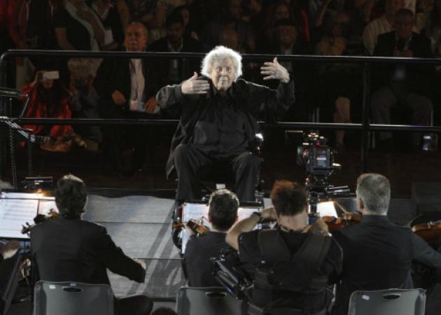 Αιφνιδιαστική κίνηση Μίκη Θεοδωράκη σε Τσίπρα πριν τη συναυλία στο Καλλιμάρμαρο