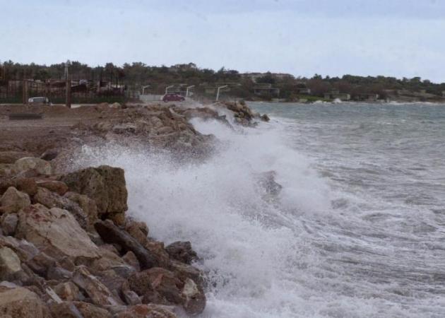 Καιρός: Καταιγίδες, μποφόρ και πτώση της θερμοκρασίας