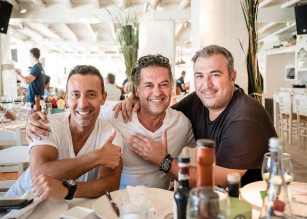 Χίλιες και μια νύχτες στο live του Αντώνη Ρέμου στη Μύκονο! Γλέντι μέχρι το πρωί! VIDEO