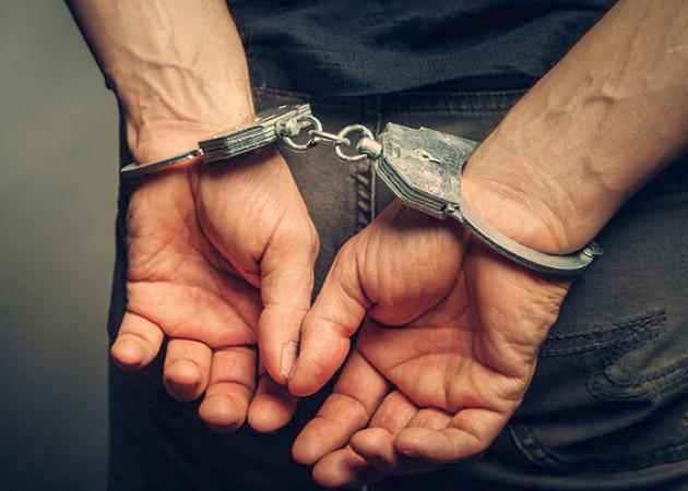 Συνέλαβαν διάσημο ράπερ! Κατηγορείται για απόπειρα βιασμού