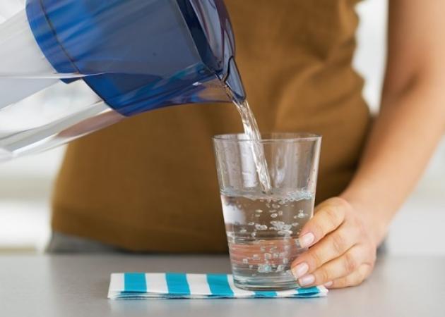 Πόσο νερό να πίνεις πριν το γεύμα για να χάνεις 1 κιλό/μήνα χωρίς δίαιτα