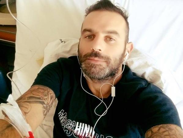 Έκκληση για βοήθεια από πατέρα με σπάνια νόσο: Φτάνει πια να κλαίω και να πονάω! [vids]