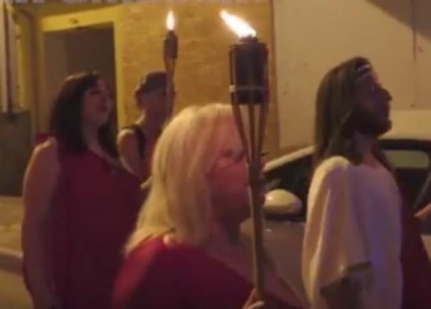 Όλυμπος: Ορκίστηκαν πίστη στον Δία με χλαμύδες και σανδάλια