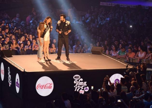 MAD VMA 2017: Μυστήριο με την εξαφάνιση της Πάολας από την τηλεοπτική προβολή! VIDEO