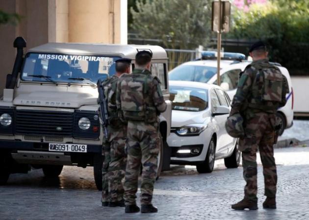 Επίθεση στο Παρίσι: Είχε πάρει φάρμακα ο άνδρας που σκότωσε το κοριτσάκι