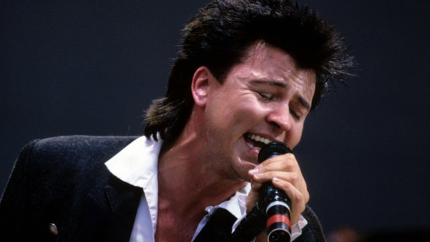 Πέθανε η σύζυγος του Paul Young, στα 52 της χρόνια | tlife.gr Πέθανε η σύζυγος του Paul Young, στα 52 της χρόνια | tlife.gr