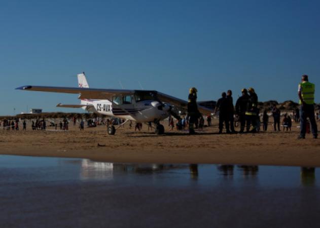 Ράκος ο πατέρας της 8χρονης που σκοτώθηκε από αεροσκάφος! Λίντσαραν τους πιλότους!