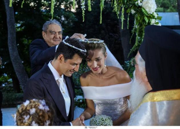 Σάκης Ρουβάς – Κάτια Ζυγούλη: Ο γάμος τους εξώφυλλο στα διεθνή media