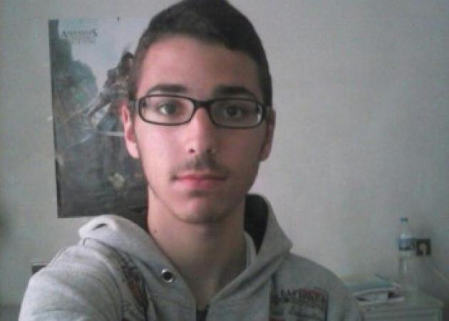 Πάτρα: Σπαραγμός στο facebook για τον 18χρονο Αντώνη – Ραγίζουν καρδιές οι γονείς του [pics]