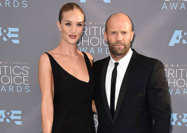 Jason Statham – Rosie Huntington – Whiteley: Περιμένουν το πρώτο τους παιδί!