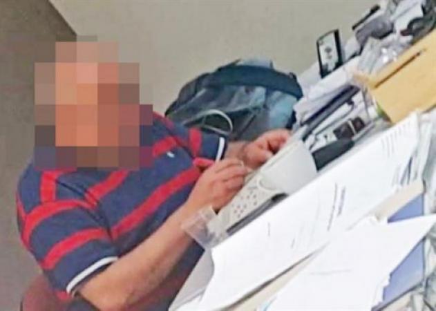 Κρήτη: Σάλος για τον εφοριακό που έλυνε σταυρόλεξα