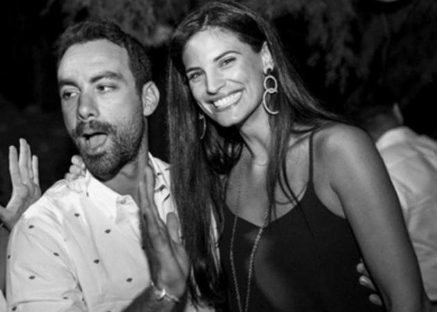 Σάκης Τανιμανίδης – Χριστίνα Μπόμπα: Μεταμεσονύχτια βόλτα με τη μηχανή στην Αθήνα! [pics,vid]
