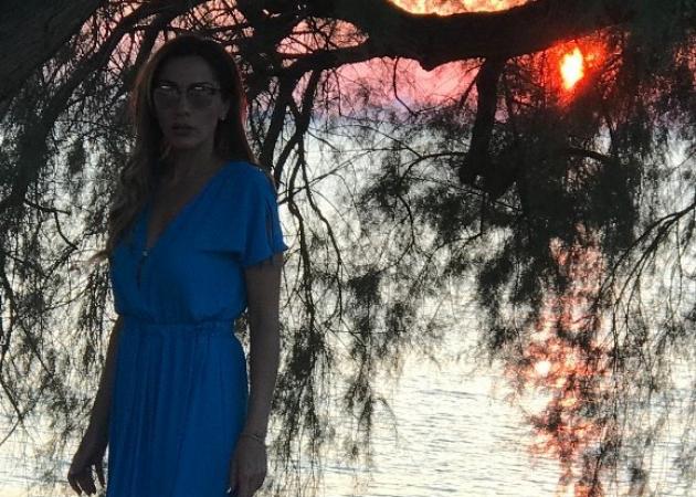 Δέσποινα Βανδή: Το κρασί που απόλαυσε στο ηλιοβασίλεμα της Αθήνας!