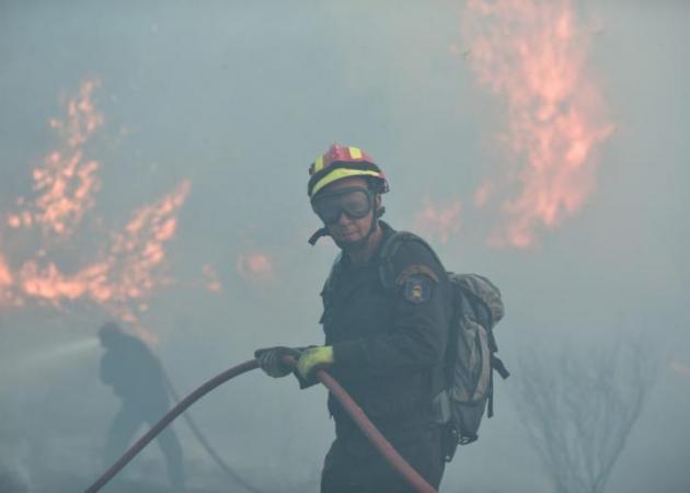 Φωτιά: Έκαψε τον Κάλαμο και τώρα τον Βαρνάβα! Σε απόγνωση οι κάτοικοι