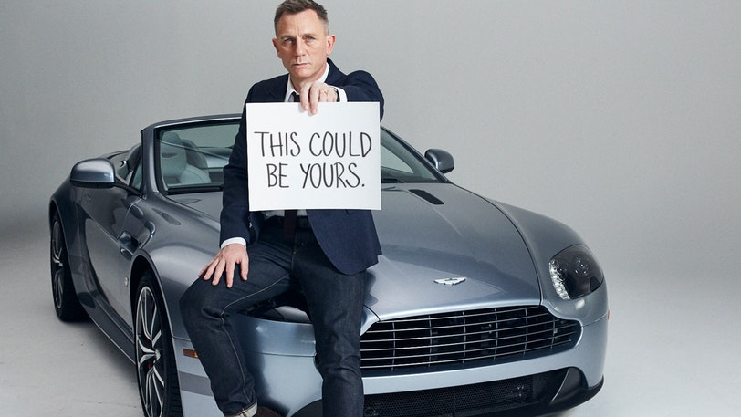 Ο Daniel Craig βγάζει στο σφυρί την αγαπημένη του Aston Martin
