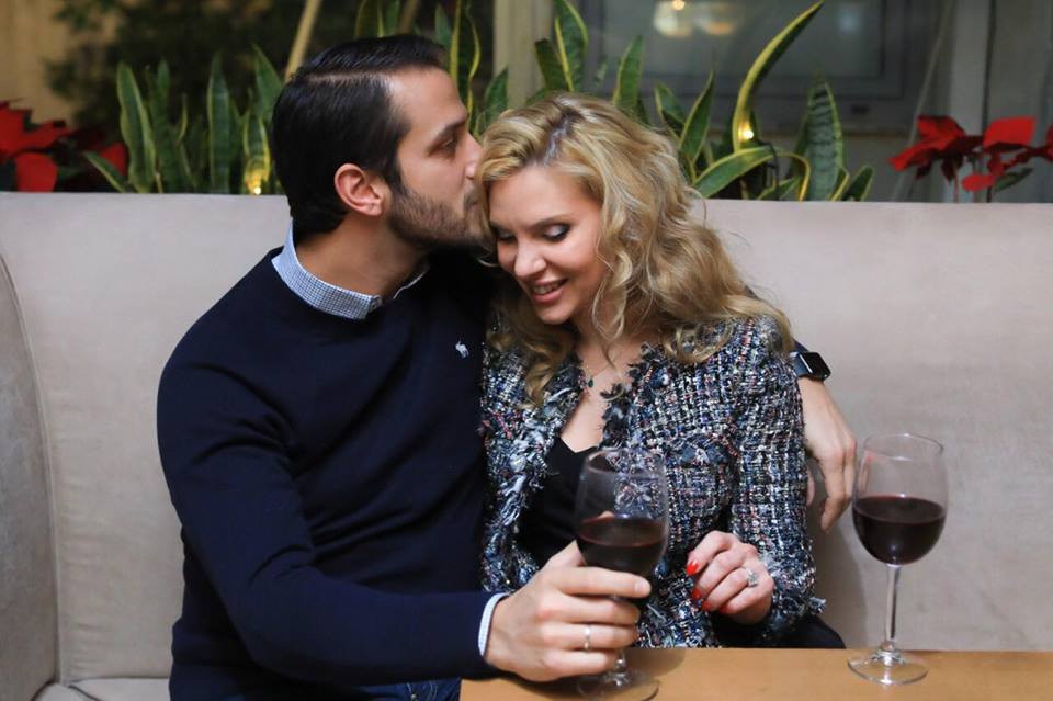 Χριστίνα Αλούπη – Κωνσταντίνος Κέφαλος: Καυτά φιλιά σε βραδινή τους έξοδο [pics]