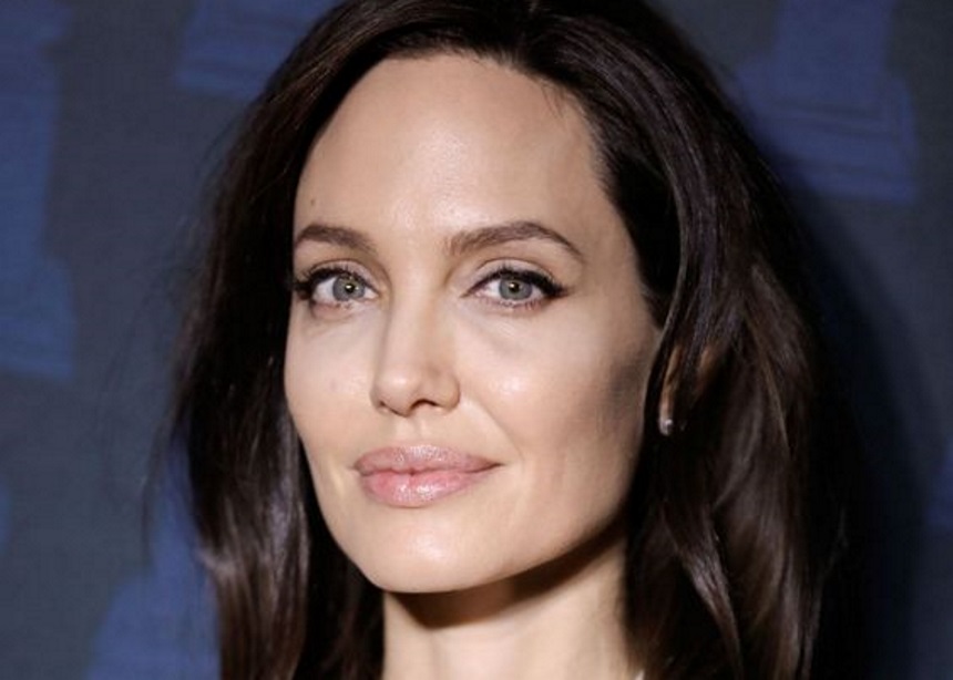 Η Angelina Jolie μιλά για το μεγαλύτερο μάθημα που θέλει να διδάξει στις κόρες της