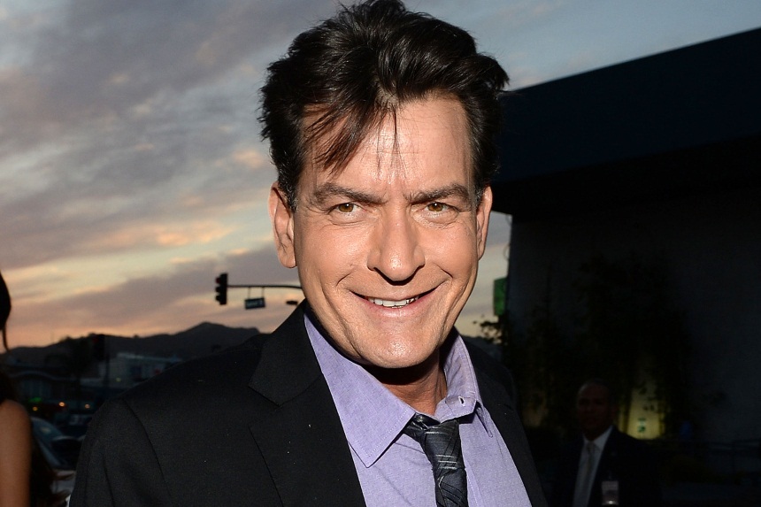 Charlie Sheen: Κατηγορείται για δολοφονία!