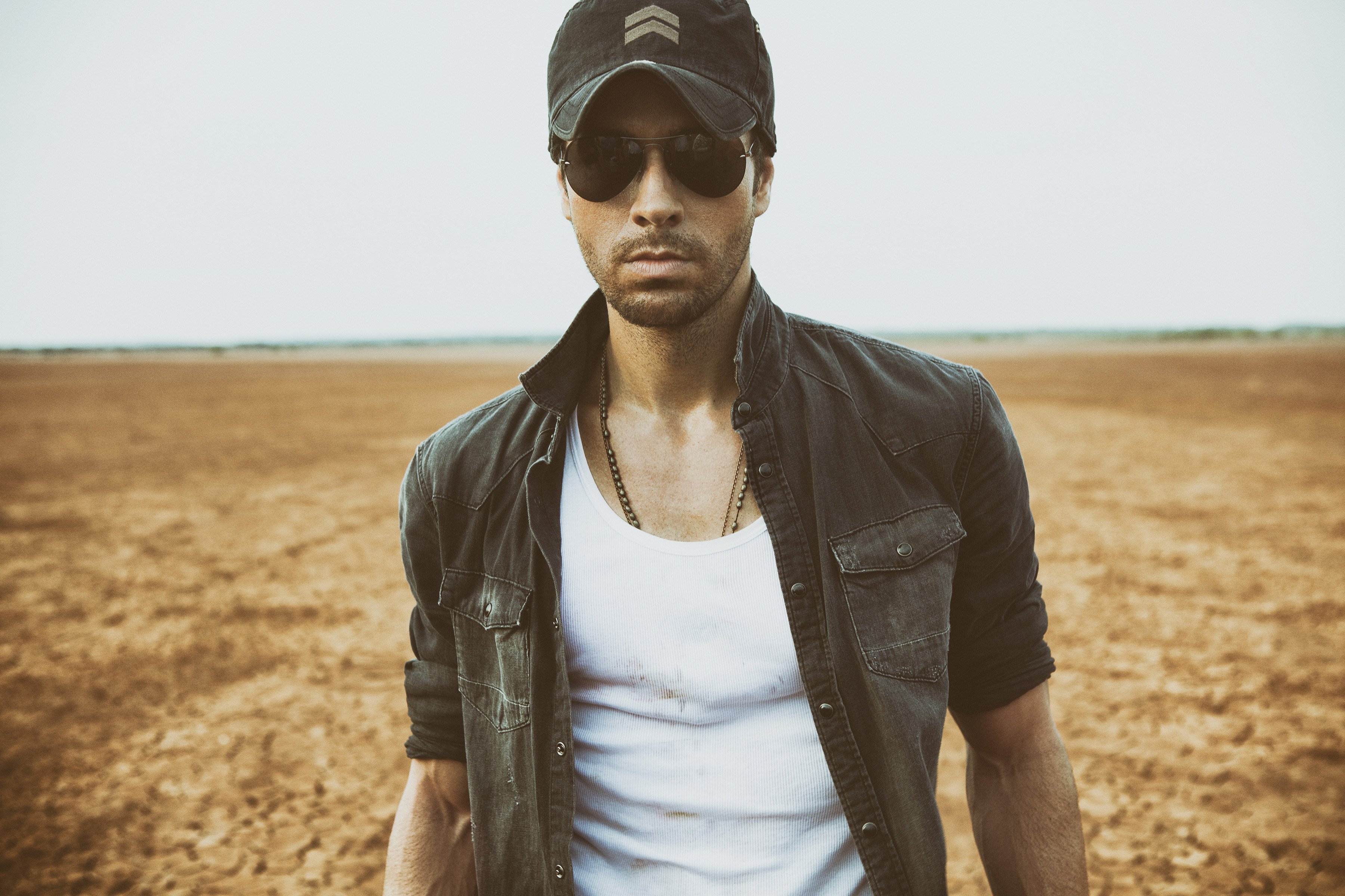 Enrique Iglesias: Ξανά στην Ελλάδα, οκτώ χρόνια μετά τη συναυλία που άφησε εποχή!