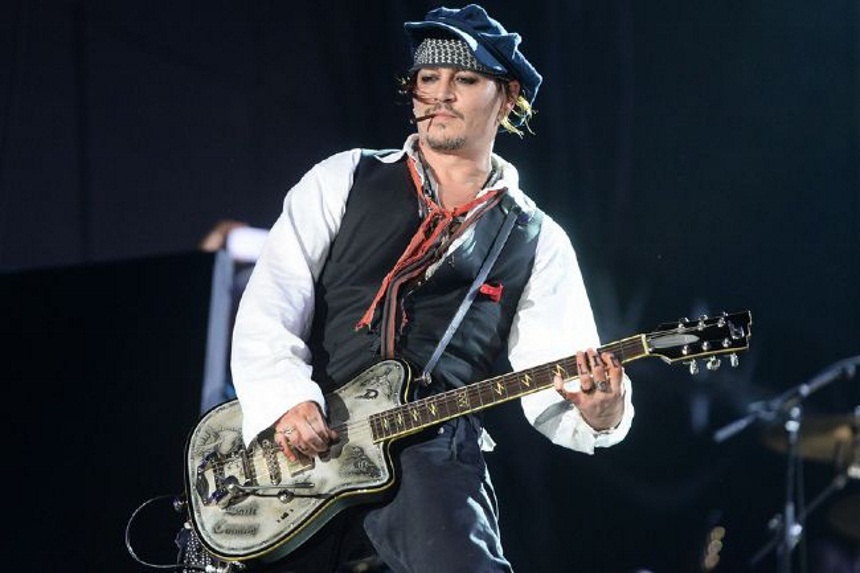 Ο Johnny Depp κυκλοφόρησε τραγούδι για την απομόνωση!
