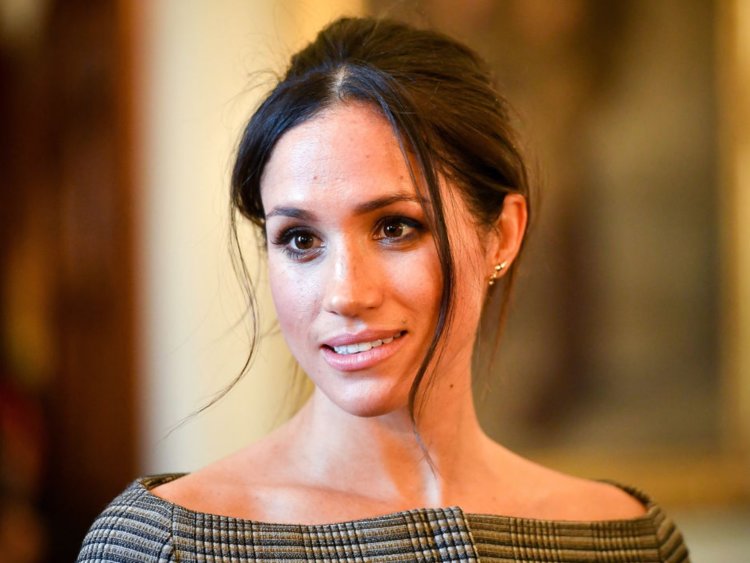 Meghan Markle: Ποιος θα σχεδιάσει το νυφικό της στον γάμο της με τον Πρίγκιπα Harry;