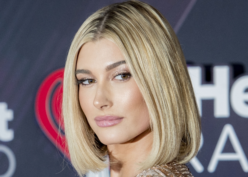 Beauty crush: η Hailey Baldwin στα I Heart Radio Music Awards!