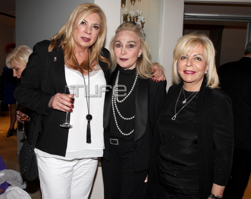 Δήμητρα Παπανδρέου:  Ανανεωμένη και σικάτη εμφάνιση σε cocktail party γνωστού κέντρου ομορφιάς! Ποιοι άλλοι παραβρέθηκαν [pics]