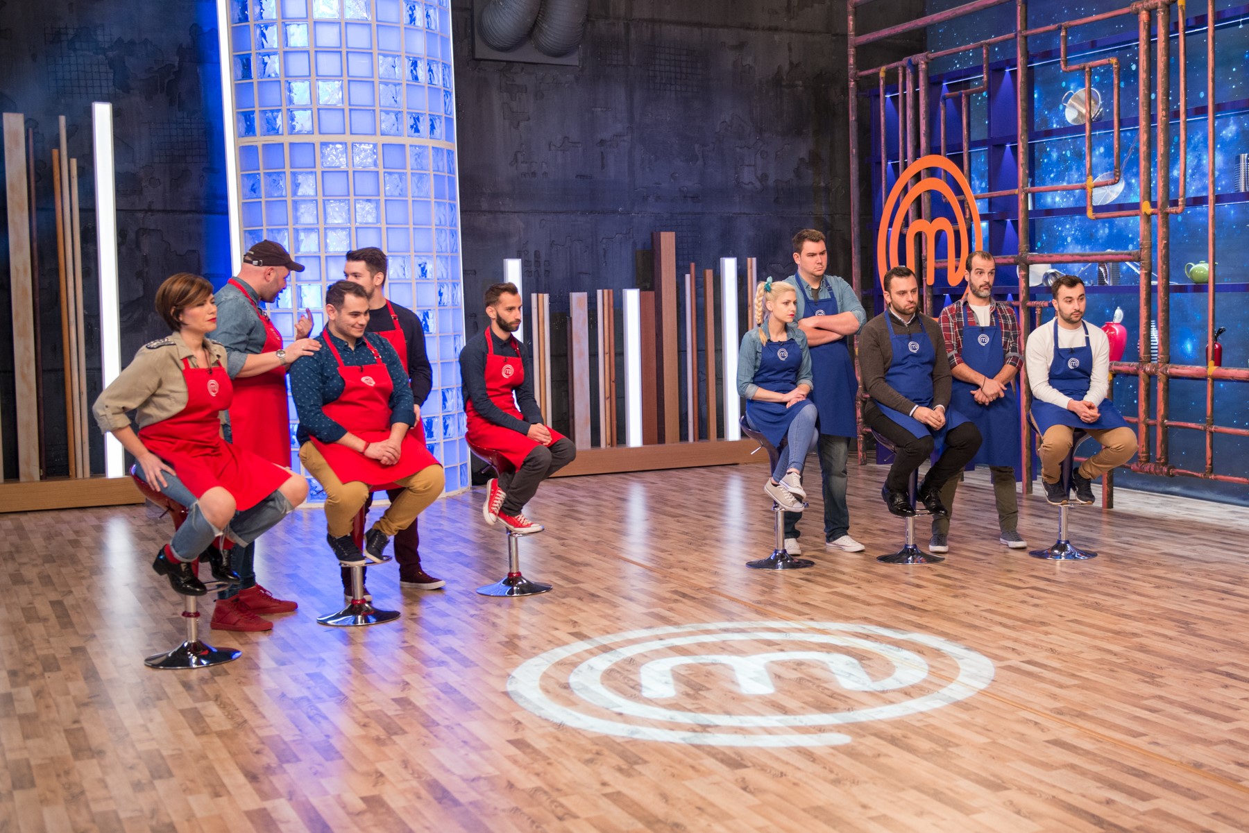 Masterchef: Μαγειρικό ντέρμπι ανάμεσα στην κόκκινη και την μπλε ομάδα!