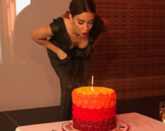 Ελένη Φουρέιρα: Η έκπληξη για τα γενέθλιά της και ο ενθουσιασμός για το fuego στην Κύπρο! [pics,vid]