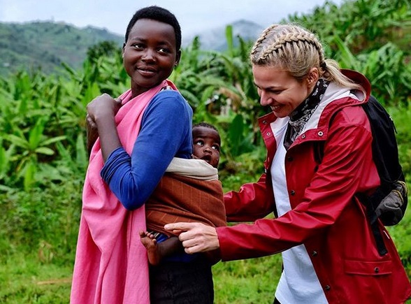 Χριστίνα Κοντοβά: Μαγικές στιγμές από το ταξίδι της στην Αφρική! [pics]