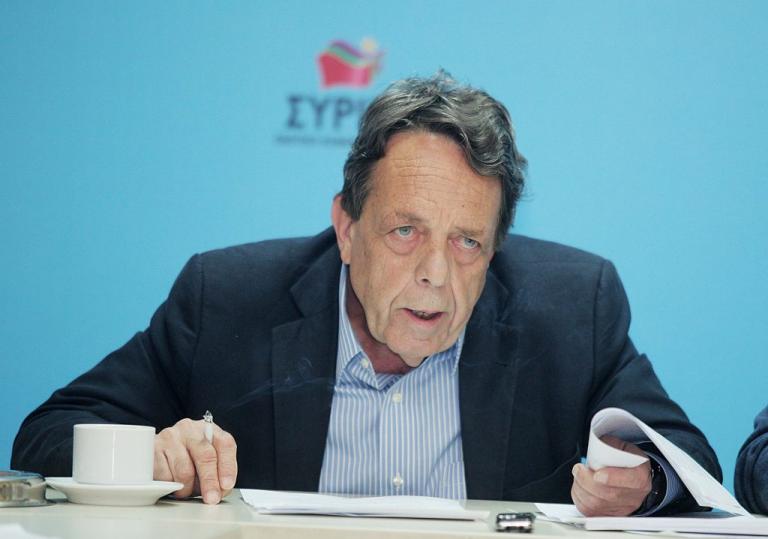 Πέθανε ο Βασίλης Μουλόπουλος