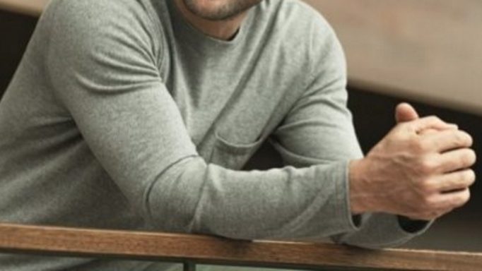 «Δεν ξέρω γιατί γράφεται ότι είμαι γκέι! Προφανώς κάποιοι…»