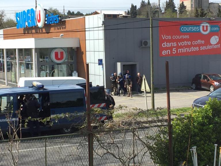 Τρομοκρατική επίθεση στη Γαλλία από τον ISIS – Δύο οι νεκροί μέχρι στιγμής