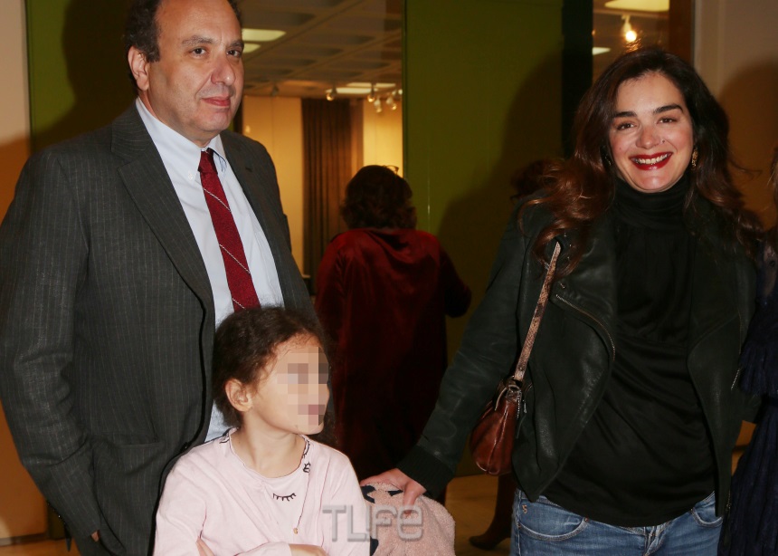 Χρήστος Χωμενίδης: Έξοδος με την κόρη του και τη σύντροφό του, Γωγώ Μπρέμπου [pics]