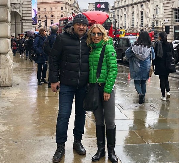 Μάρκος Σεφερλής – Έλενα Τσαβαλιά: Νέο ταξίδι στο Λονδίνο μαζί με τον γιο τους!