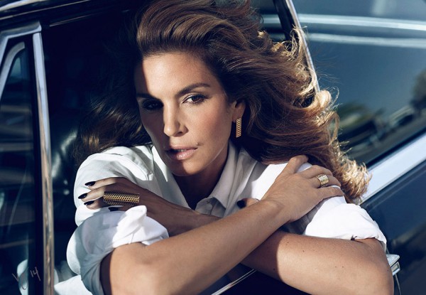 Cindy Crawford: Γιατί μετανιώνει για κάποιες φωτογραφίσεις της;