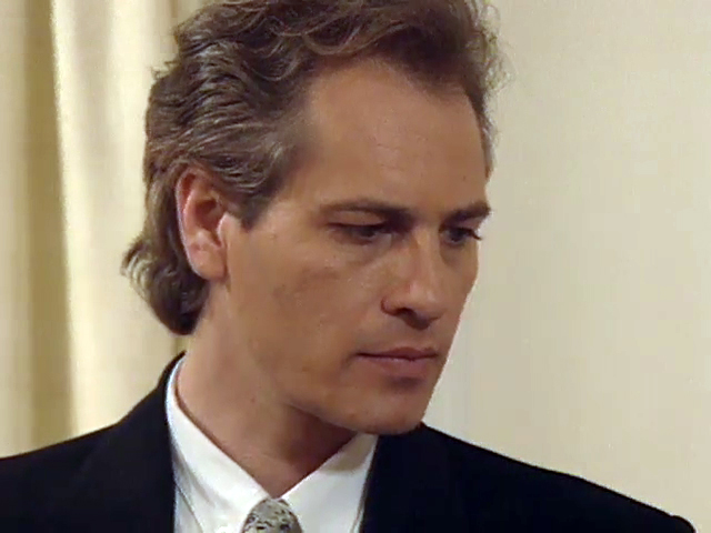 Πού χάθηκε ο γόης της λάμψης Κώστας Δίγκας; [pics]