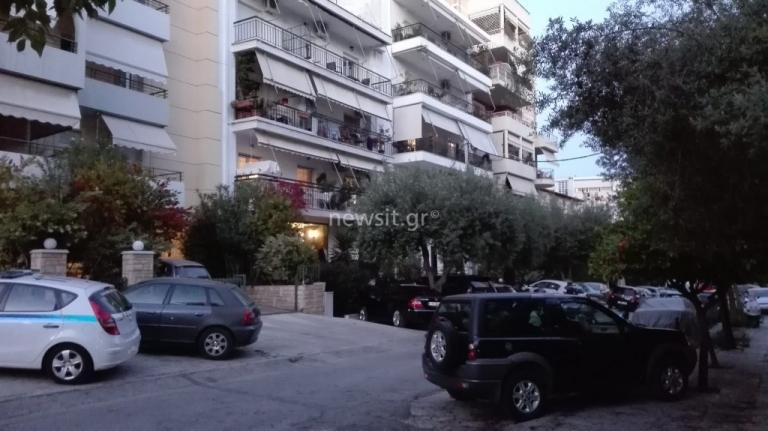 Νέα Σμύρνη: «Φύλλο και φτερό» η γειτονιά που βρέθηκε το νεκρό μωράκι – Που στρέφονται οι έρευνες | tlife.gr